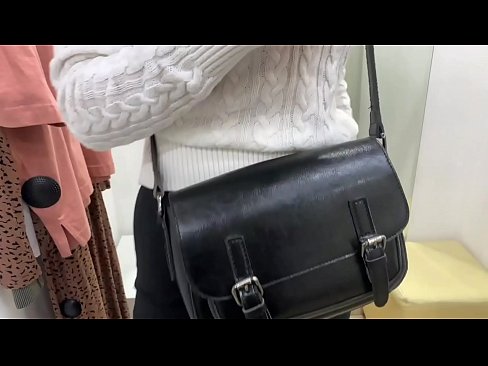 ❤️ Masturbasyon piblik nan jenn femèl FeralBerry ak yon gode nan sal la Fitting Videyo anal nan pònografi ht.fullsexmovs.ru ❌️❤
